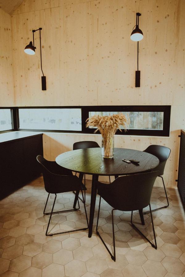 Camppinus Park Villa Jezierzany Ngoại thất bức ảnh